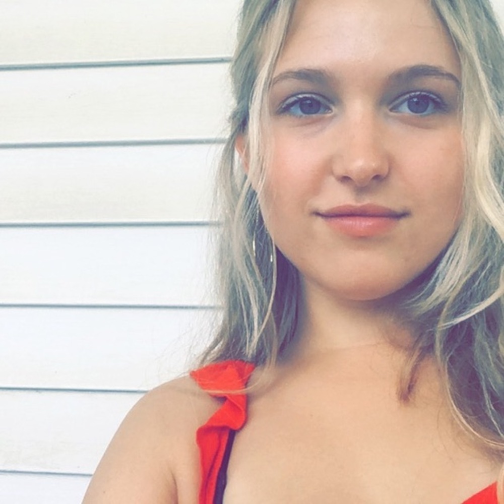 Meet your Posher, Anika